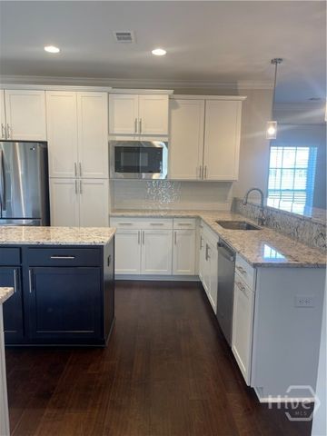 90 Telford Street, Savannah, GA 31407