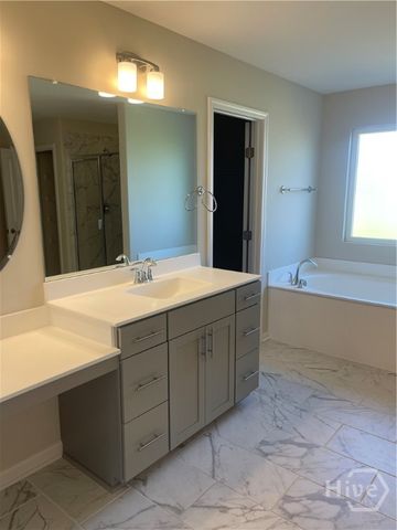 90 Telford Street, Savannah, GA 31407