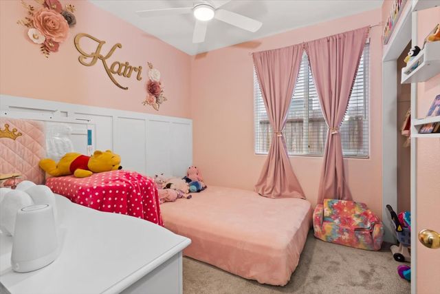 10065 Waterfield Dr, Elk Grove, CA 95757