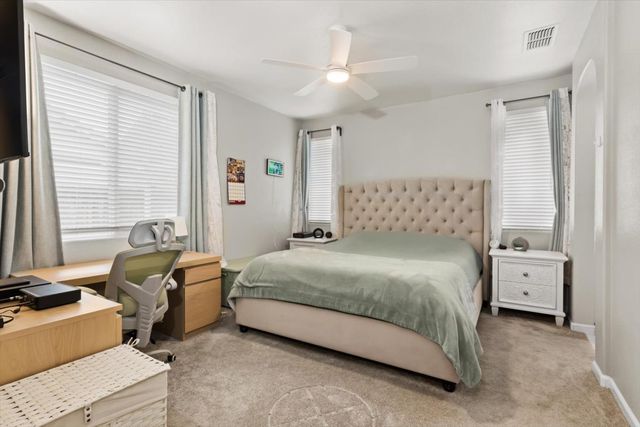 10065 Waterfield Dr, Elk Grove, CA 95757