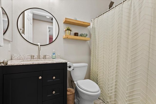 10065 Waterfield Dr, Elk Grove, CA 95757