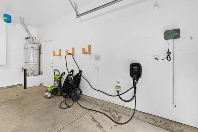 10065 Waterfield Dr, Elk Grove, CA 95757