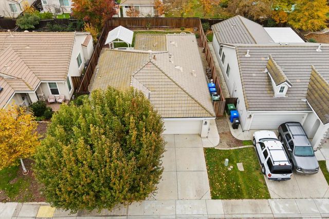 10065 Waterfield Dr, Elk Grove, CA 95757