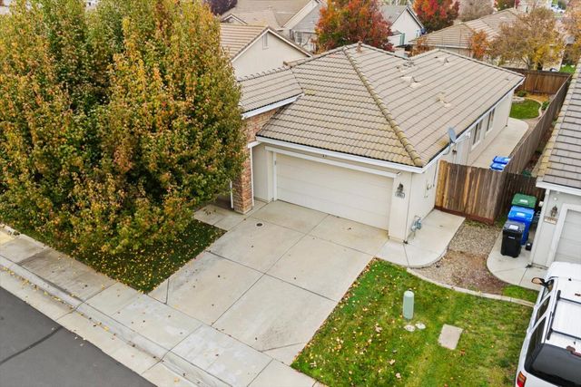 10065 Waterfield Dr, Elk Grove, CA 95757