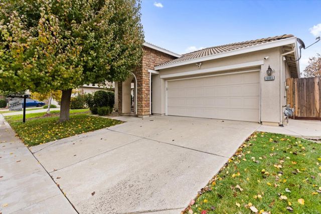 10065 Waterfield Dr, Elk Grove, CA 95757