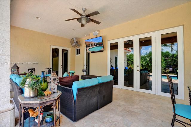 15210 SW 74th Ct, Palmetto Bay, FL 33157