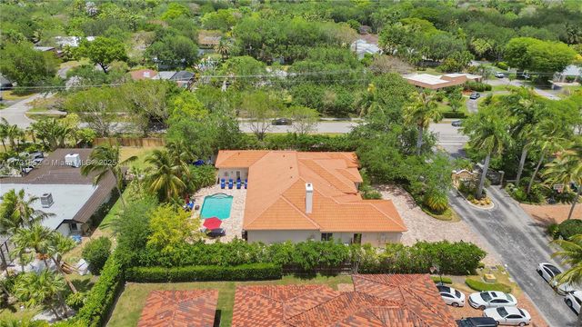 15210 SW 74th Ct, Palmetto Bay, FL 33157