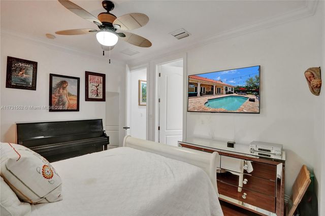 15210 SW 74th Ct, Palmetto Bay, FL 33157