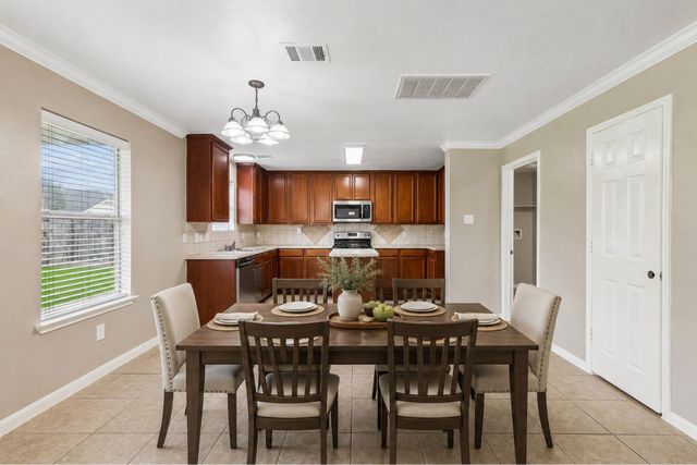 5811 Village Grove Drive, Pearland, TX 77581