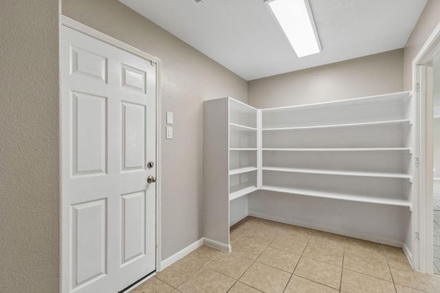 5811 Village Grove Drive, Pearland, TX 77581