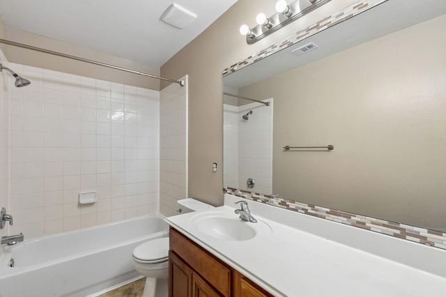5811 Village Grove Drive, Pearland, TX 77581