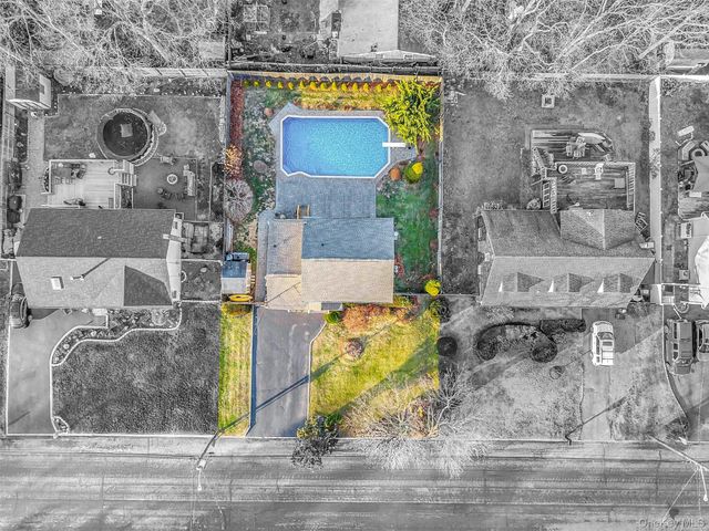 39 Appel Drive E, Shirley, NY 11967