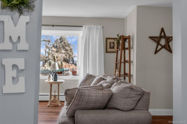 39 Appel Drive E, Shirley, NY 11967