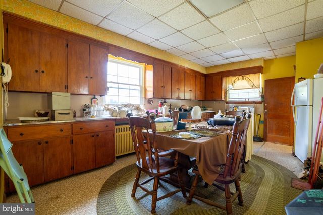 1466 E SHERMAN AVE, Vineland, NJ 08361