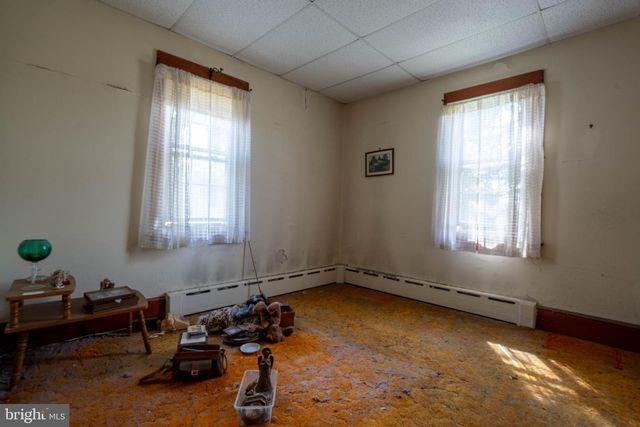 1466 E SHERMAN AVE, Vineland, NJ 08361