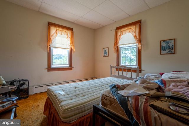 1466 E SHERMAN AVE, Vineland, NJ 08361