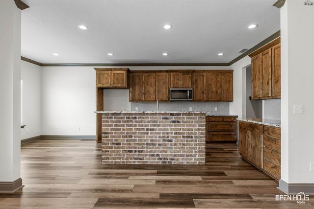 1422 DANBERRY STREET, Burkburnett, TX 76354