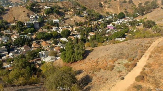 2927 North Thomas, Los Angeles, CA 90031