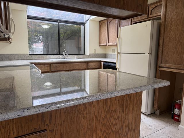 4883 El Cid, Rocklin, CA 95677