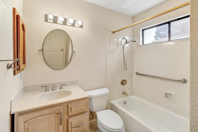 4883 El Cid, Rocklin, CA 95677