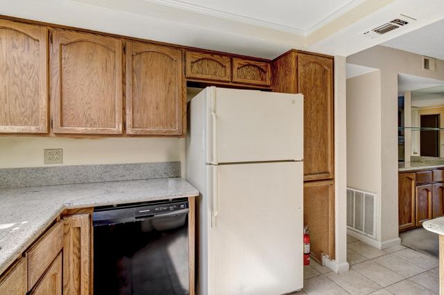 4883 El Cid, Rocklin, CA 95677