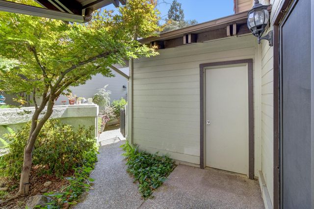4883 El Cid, Rocklin, CA 95677