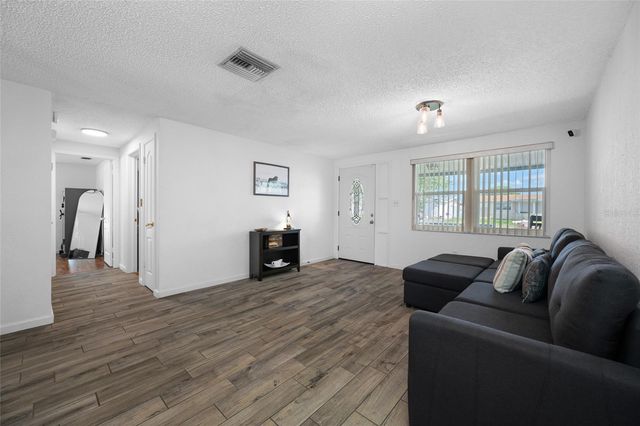 5130 VICTORIA LANE, Holiday, FL 34690