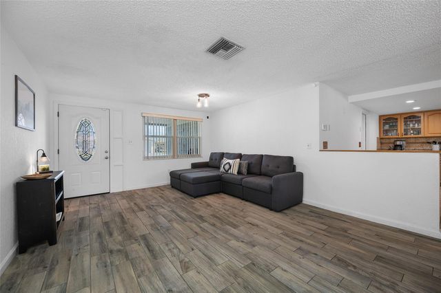 5130 VICTORIA LANE, Holiday, FL 34690