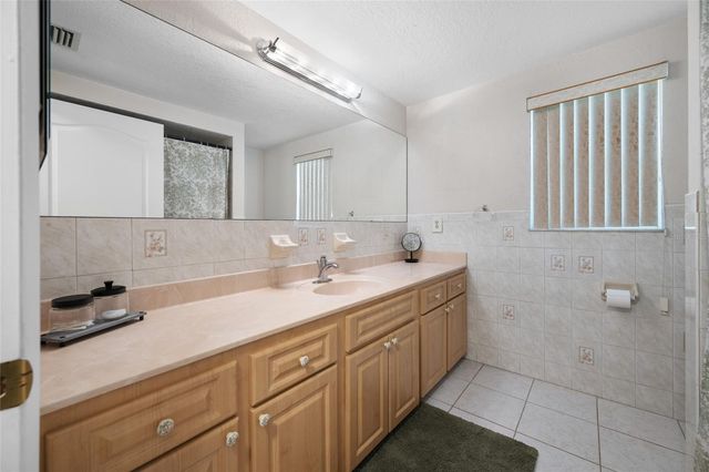5130 VICTORIA LANE, Holiday, FL 34690