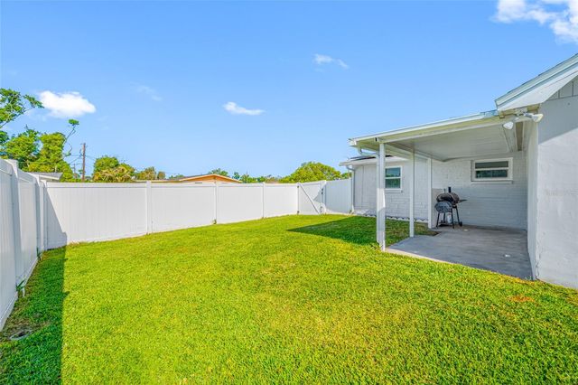 5130 VICTORIA LANE, Holiday, FL 34690