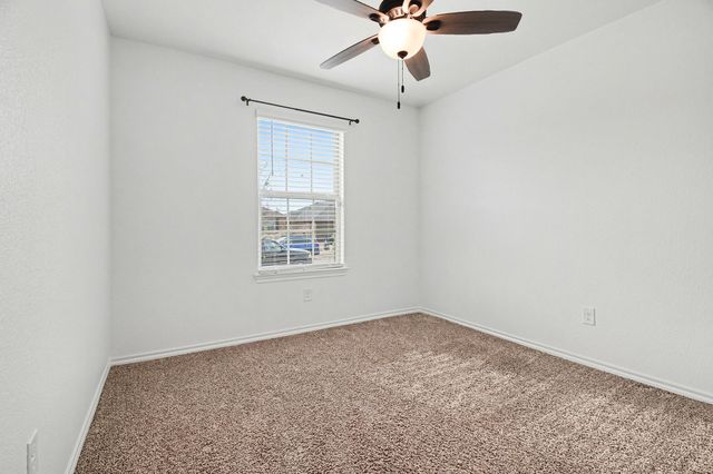 717 English Drive, Aubrey, TX 76227