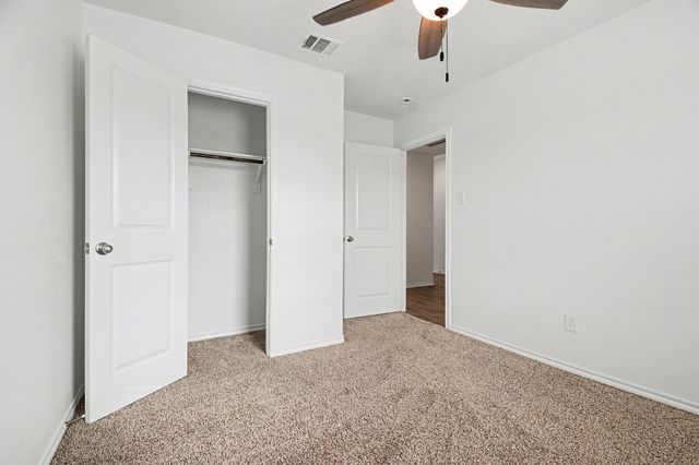 717 English Drive, Aubrey, TX 76227