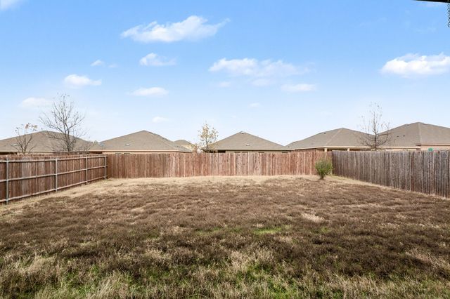 717 English Drive, Aubrey, TX 76227
