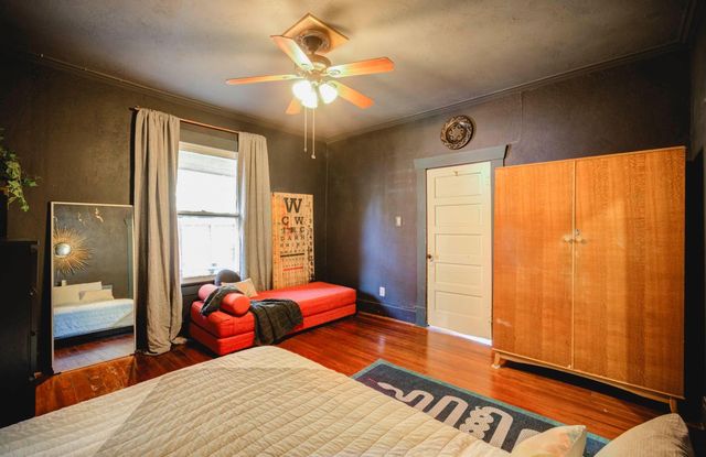 914 Snover Street, Houston, TX 77007