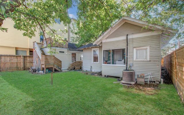 914 Snover Street, Houston, TX 77007