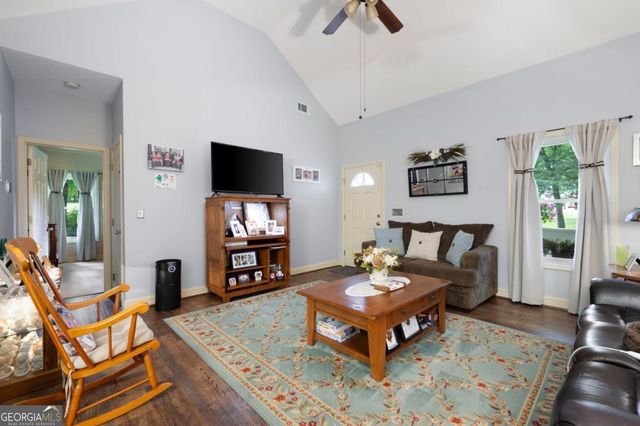 325 Harris Loop, Dallas, GA 30157