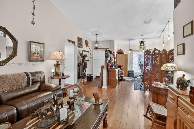 13641 SW 17th Ct, Miramar, FL 33027