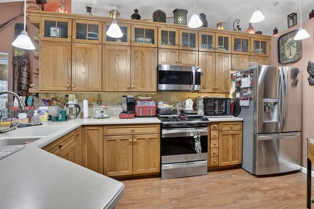 13641 SW 17th Ct, Miramar, FL 33027