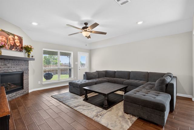1290 Binfield Drive, Forney, TX 75126