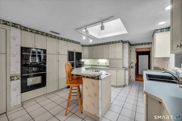21 Lost Brook Lane, Wallingford, CT 06492