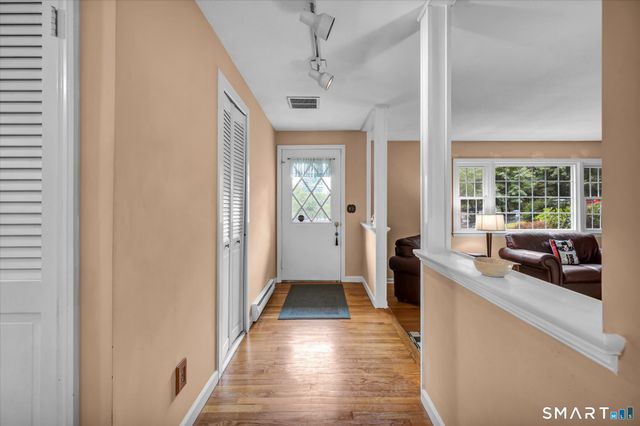 21 Lost Brook Lane, Wallingford, CT 06492