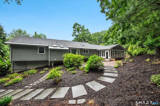 21 Lost Brook Lane, Wallingford, CT 06492