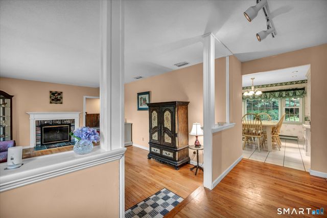 21 Lost Brook Lane, Wallingford, CT 06492