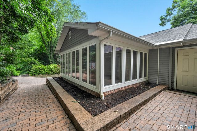 21 Lost Brook Lane, Wallingford, CT 06492