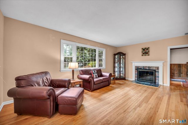 21 Lost Brook Lane, Wallingford, CT 06492