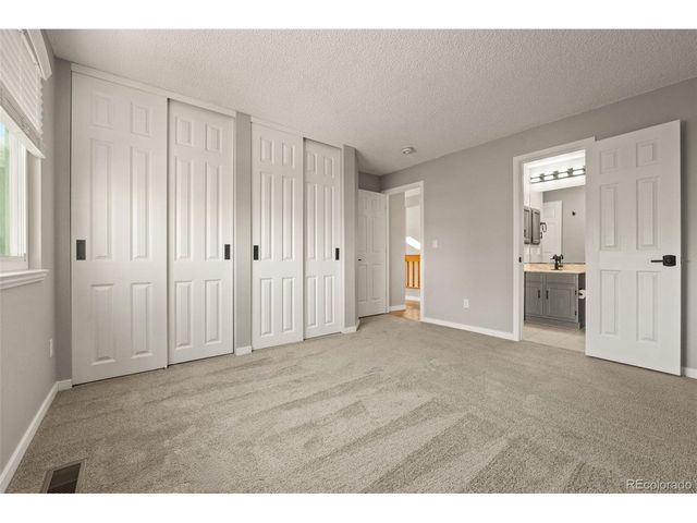 5594 S Zang St, Littleton, CO 80127