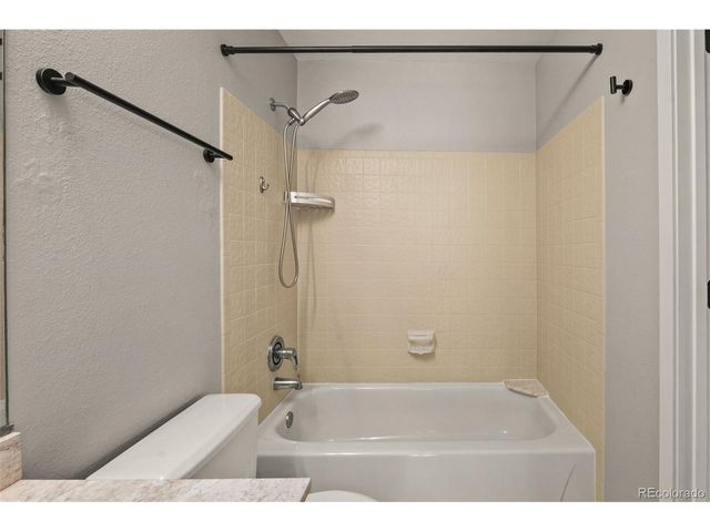 5594 S Zang St, Littleton, CO 80127