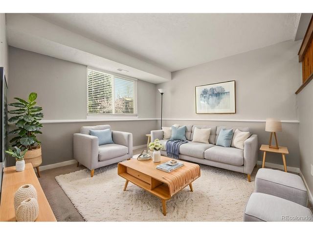 5594 S Zang St, Littleton, CO 80127