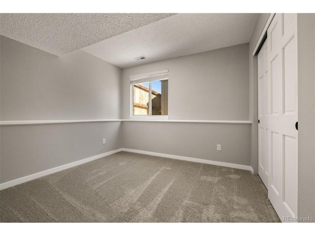 5594 S Zang St, Littleton, CO 80127