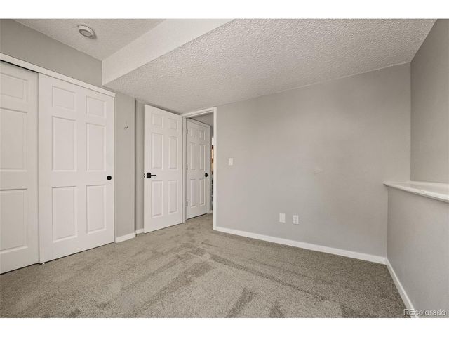 5594 S Zang St, Littleton, CO 80127